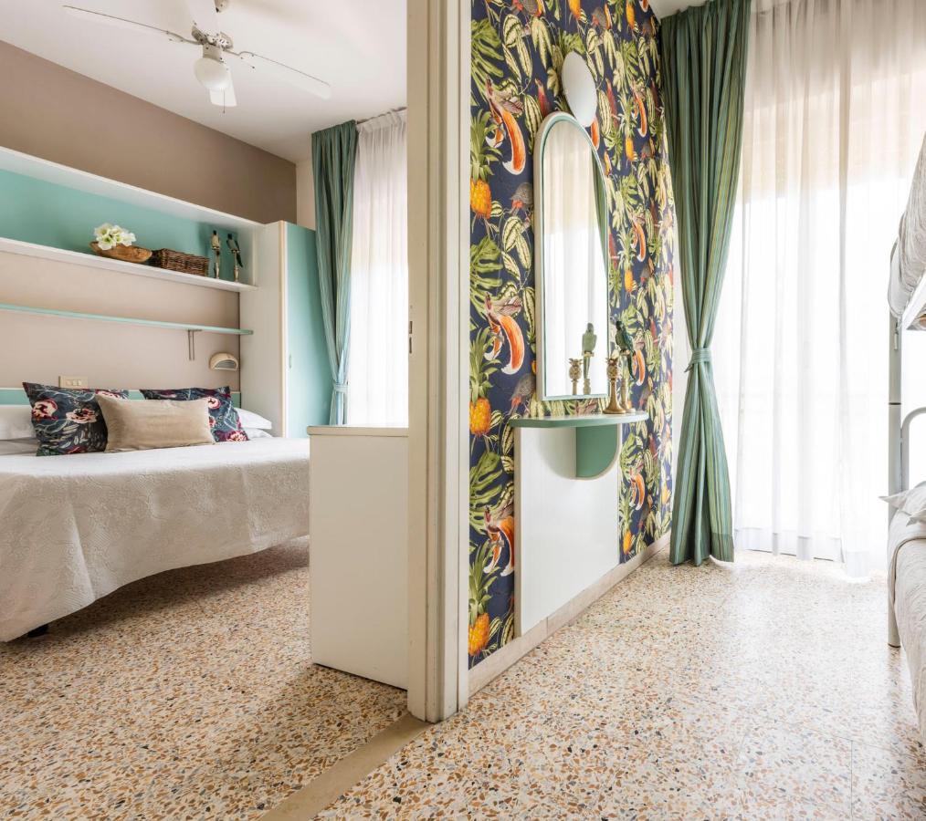 Alta Marea Hotel Milano Marittima Exterior photo