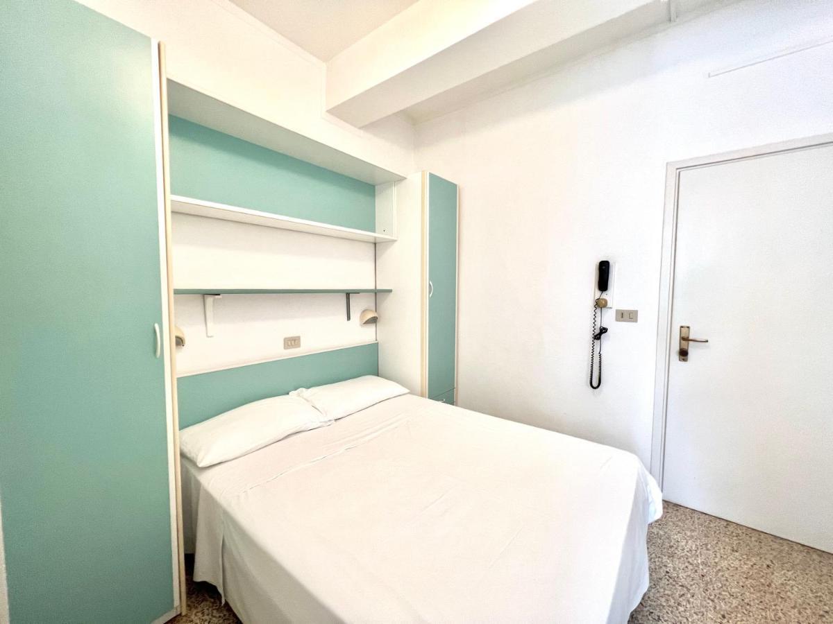 Alta Marea Hotel Milano Marittima Exterior photo